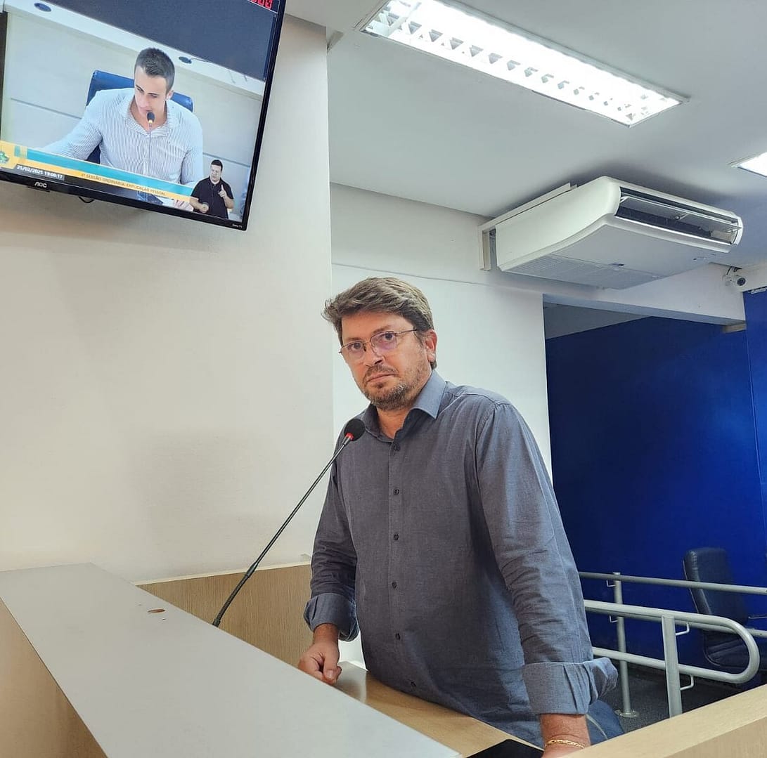 Flavinho questiona valor atual da dívida do município e solicita auditoria nas contas públicas