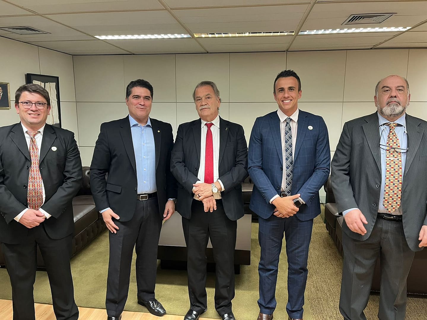 Flavinho e Dofu participam de reunião no TCE e acompanham apuração de denúncias feitas sobre convênio com Salto de Pirapora