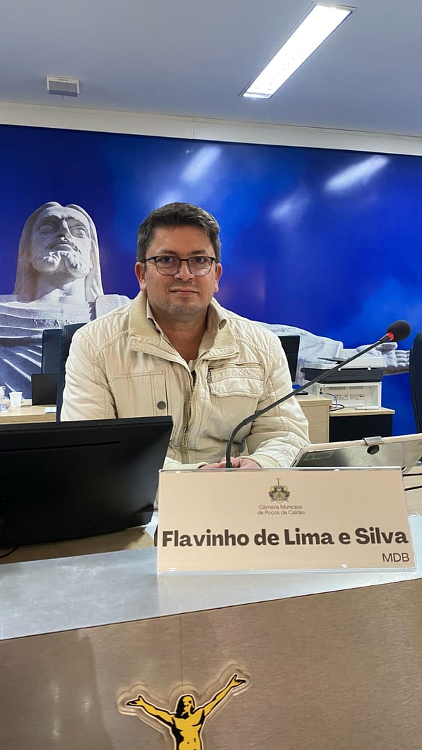 Flavinho quer explicações sobre recursos para asfaltamento de estrada até o Cristo e reforma da Urca