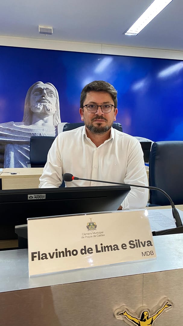 Flavinho busca informações sobre funcionamento do Conservatório e condições de trabalho dos professores