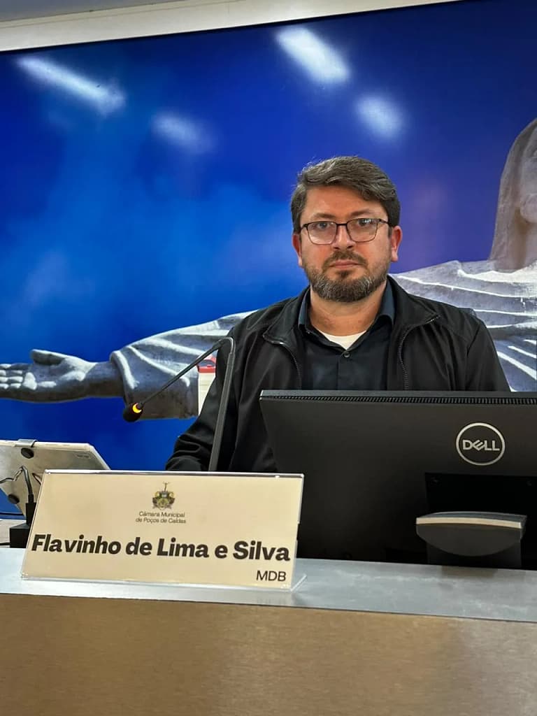 Falta de transporte Poços-Palmeiral: Flavinho cobra solução