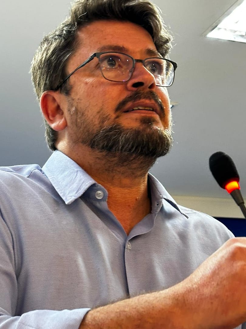 Flavinho busca informações sobre mudança na administração da Fundação Jardim Botânico