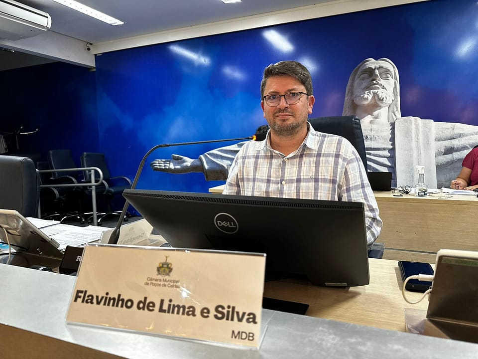 Reforma da Escolinha do Lions e quadros brancos em todas as unidades: é trabalho do Flavinho!